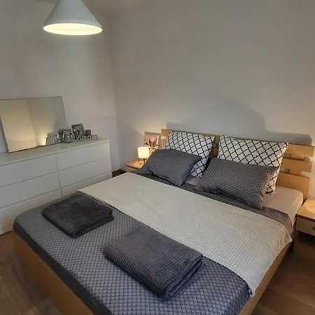 Apartman With Parking Space Sveti Filip I Jakov, Biograd - 25392 Sveti Filip i Jakov